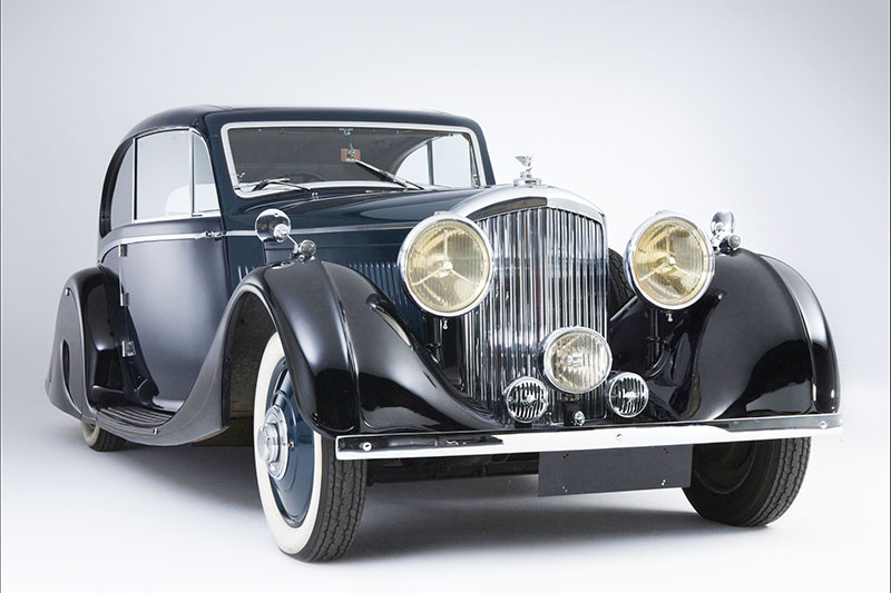 Меняю автомобиль Bentley Меняю автомобиль Bentley